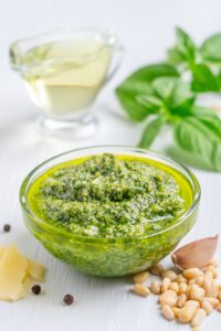 Przeciery, sosy, pesto